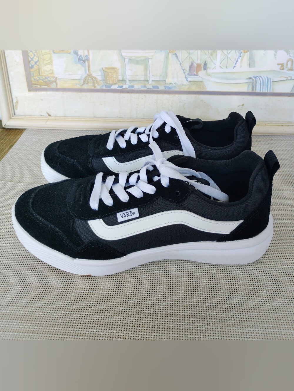 Women's Vans "Range EXP" Black Suede/Mesh/White Skate/Casual Shoes. Size 9.